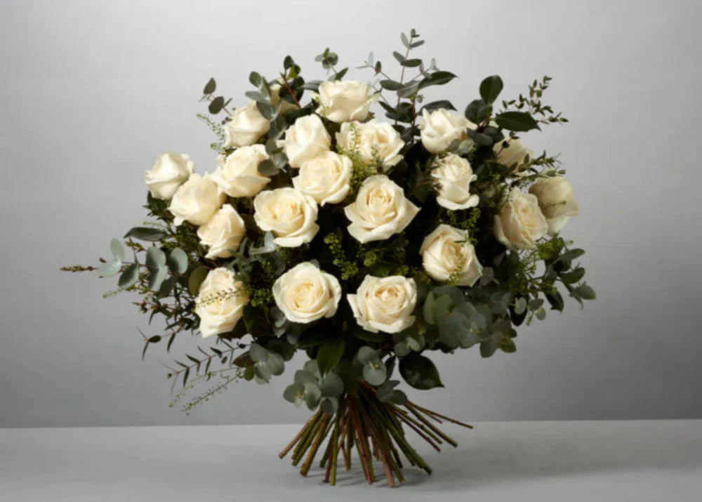 Luxury Sympathy Flowers: Sending a Thoughtful Message with Grace