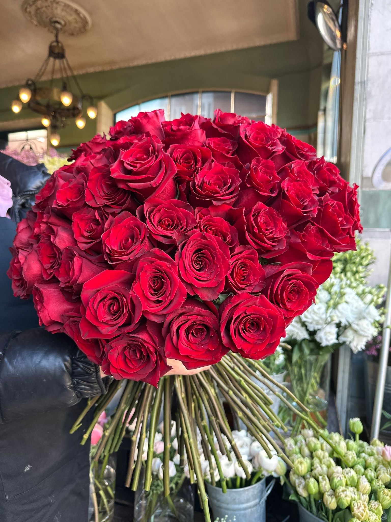 The Grand – 100 Red Roses